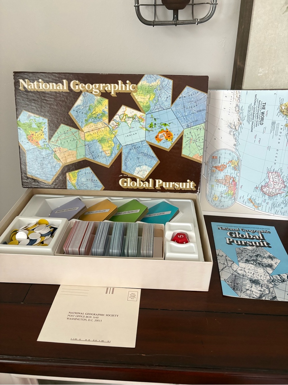 National Geographic Global Pursuit Game 1987 Complete Game Perfect Condition